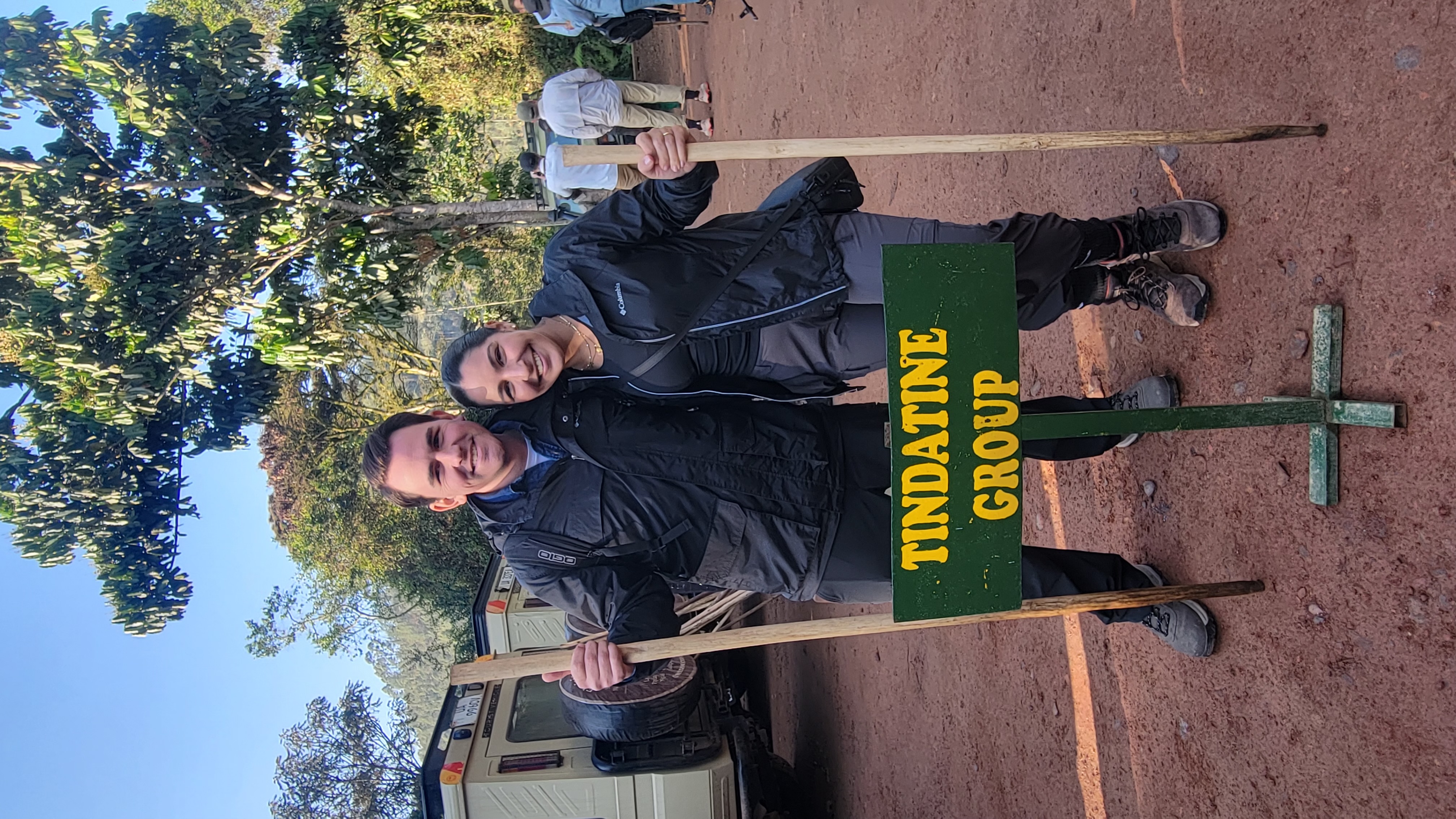 Gorilla safari gallery image